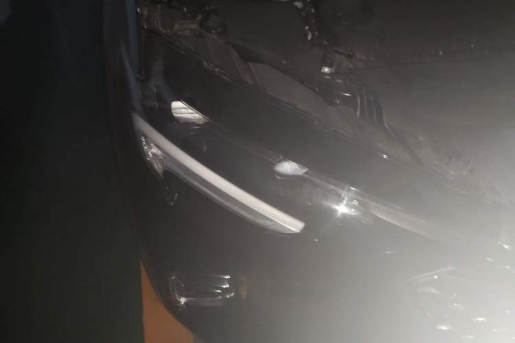 Used Buick Envision 2020 Encore S 652T All-Wheel-Drive Avenir Right Front Headlight