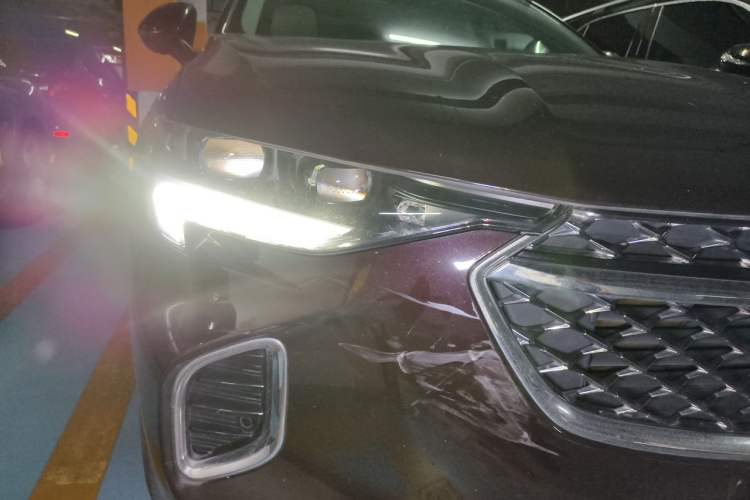 Used Buick Envision 2020 Encore S 652T All-Wheel-Drive Avenir Right Front Headlight