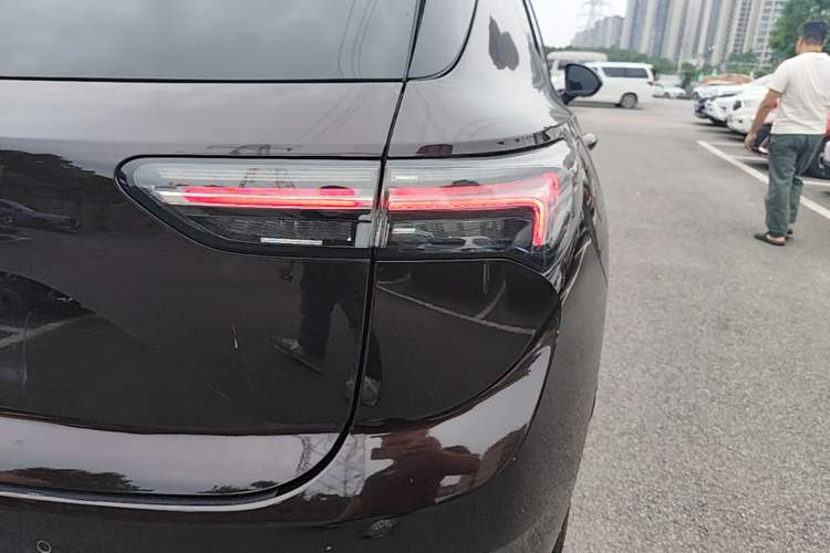 Used Buick Envision 2020 Encore S 652T All-Wheel-Drive Avenir Right Rear Taillight