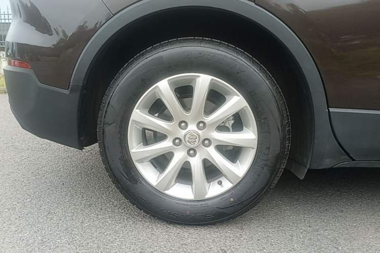 Used Buick Envision 2020 20T Two-Wheel Drive Elite Version Right Rear Wheel Hub