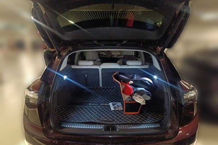 Used Buick Envision 2020 Encore S 652T All-Wheel-Drive Avenir Trunk