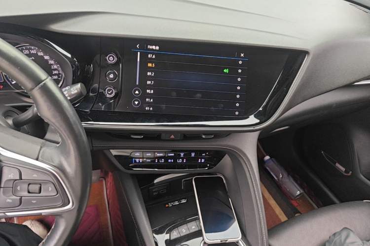 Used Buick Envision 2020 Encore S 652T All-Wheel-Drive Avenir Audio And AC Panel