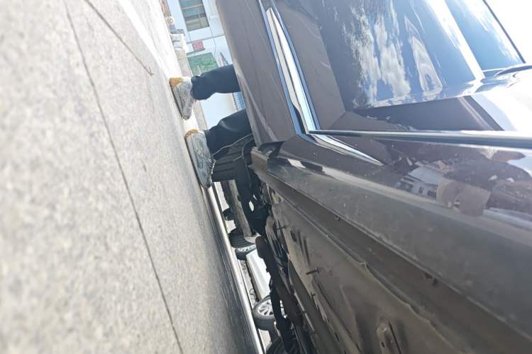 Used Buick Envision 2020 Encore S 652T All-Wheel-Drive Avenir Chassis Front Right