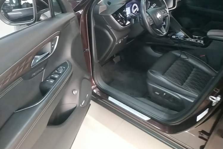 Used Buick Envision 2020 Encore S 652T All-Wheel-Drive Avenir Driver Seat