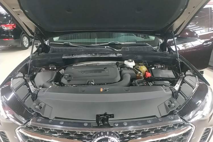 Used Buick Envision 2020 Encore S 652T All-Wheel-Drive Avenir Engine Bay