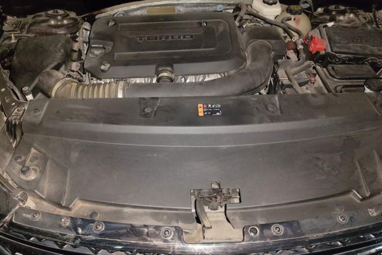Used Buick Envision 2020 Encore S 652T All-Wheel-Drive Avenir Engine Bay