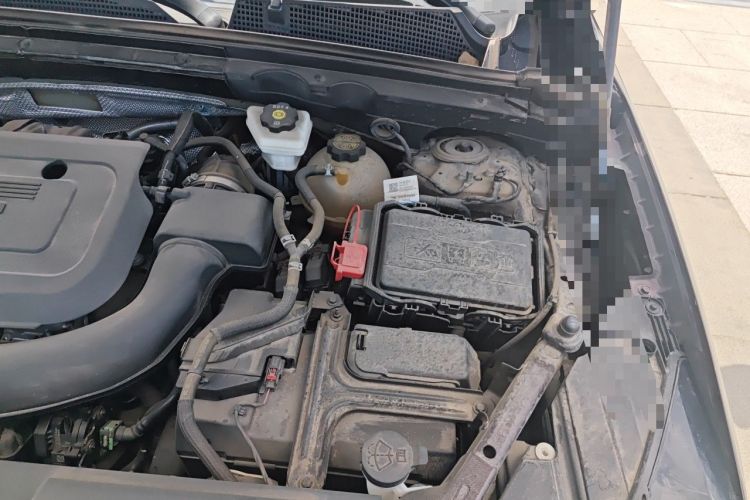 Used Buick Envision 2020 Encore S 652T All-Wheel-Drive Avenir Engine Bay Left