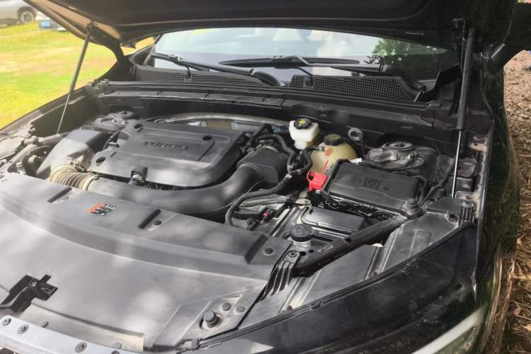 Used Buick Envision 2020 Encore S 652T All-Wheel-Drive Avenir Engine Bay Left