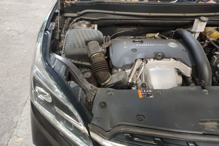 Used Buick Envision 2020 28T Four-Wheel Drive Elite Version Engine Bay Right