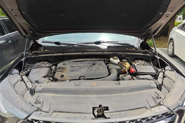 Used Buick Envision 2020 Encore S 652T All-Wheel-Drive Avenir Engine Bay