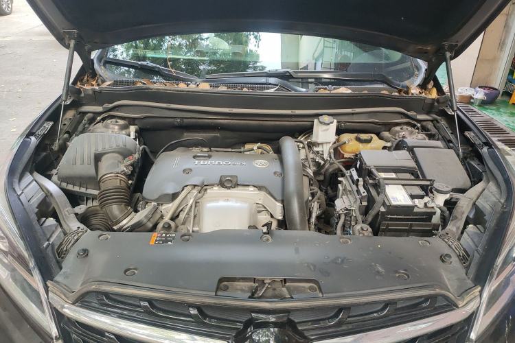 Used Buick Envision 2020 28T Four-Wheel Drive Elite Version Engine Bay