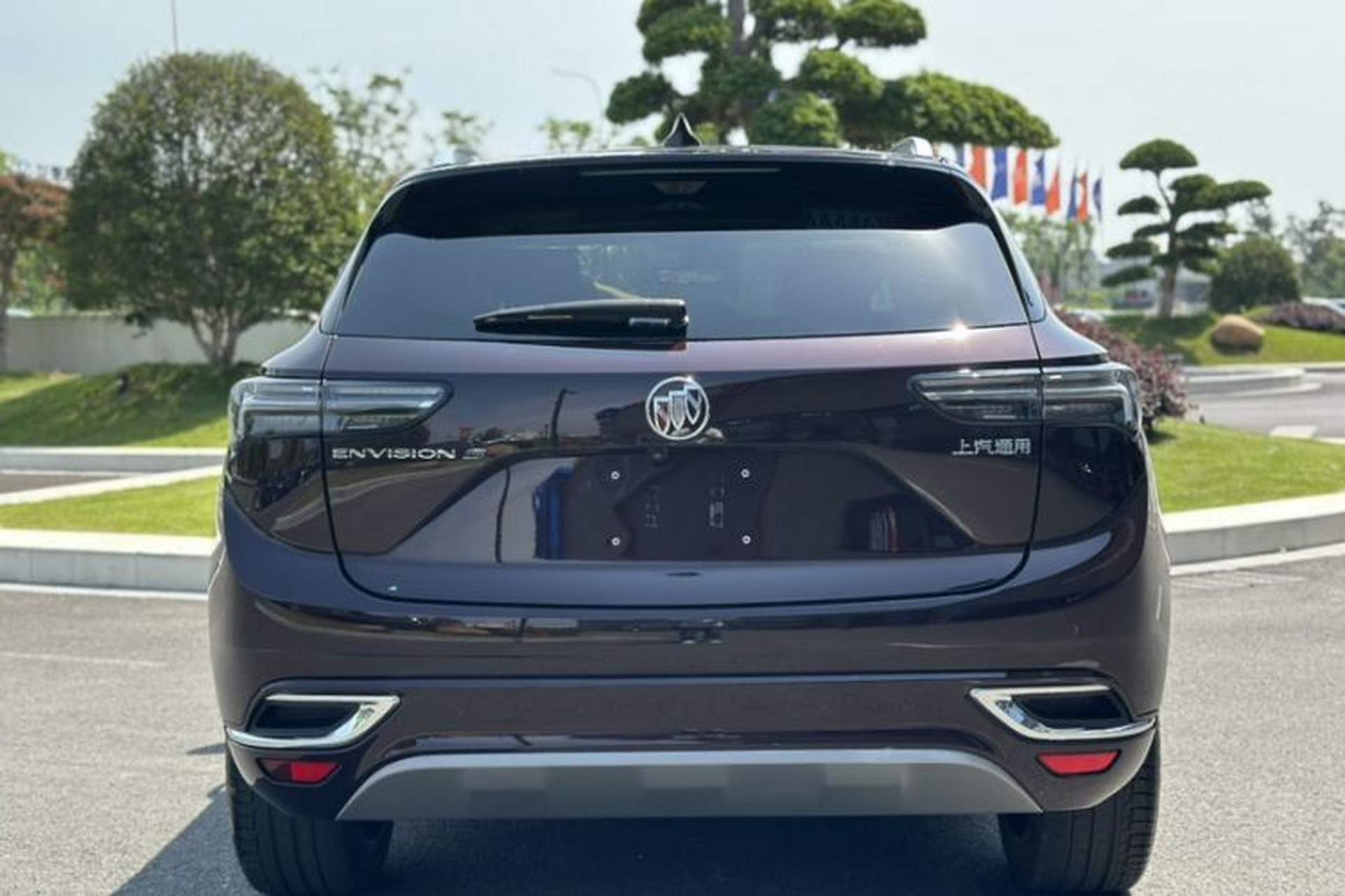 Used Buick Envision 2020 Encore S 652T All-Wheel-Drive Avenir Exterior 5