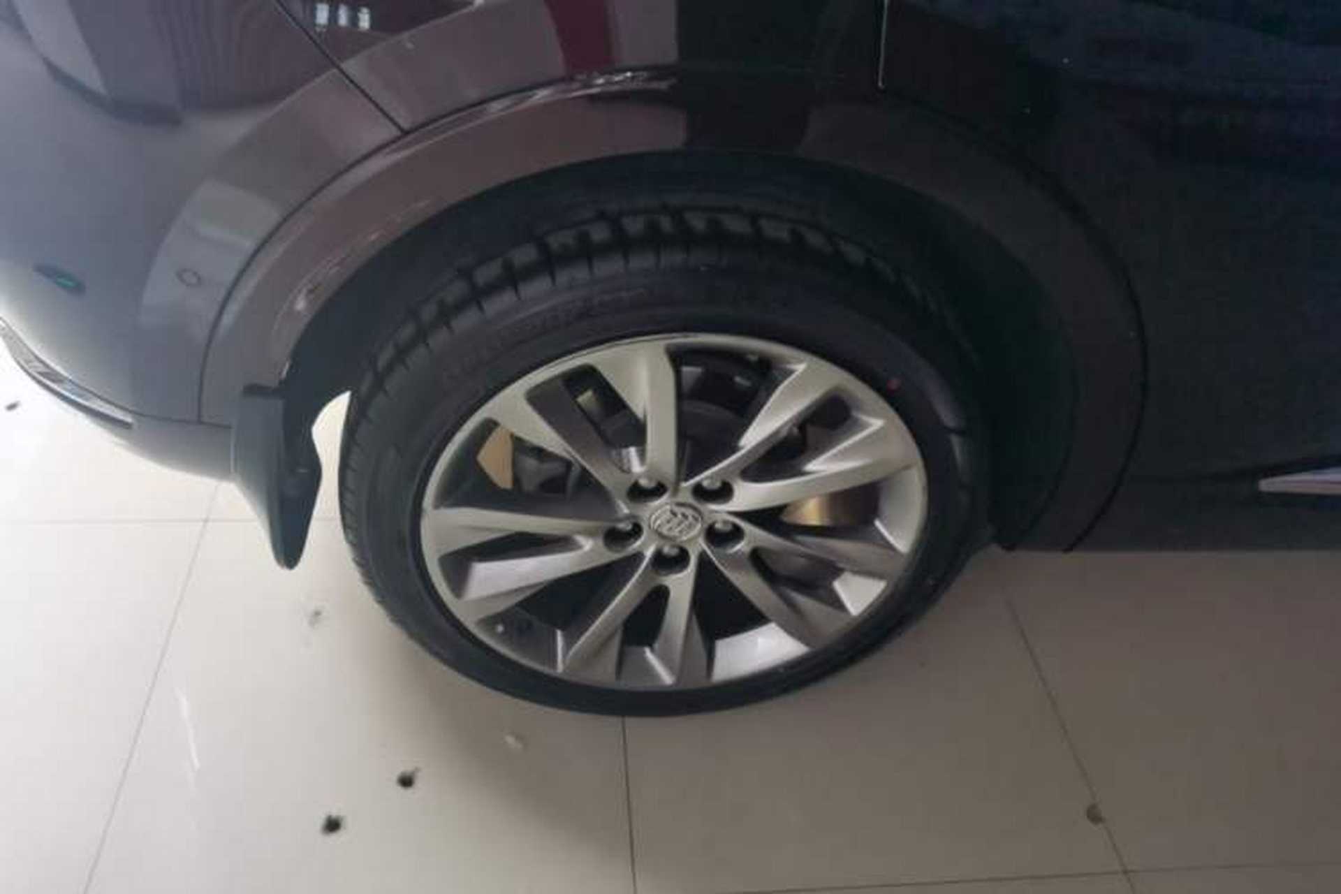 Used Buick Envision 2020 Encore S 652T All-Wheel-Drive Avenir Exterior 5