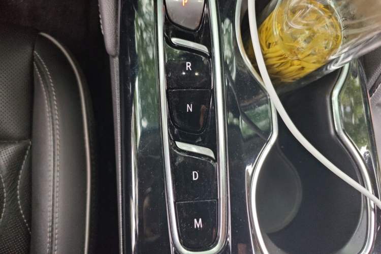 Used Buick Envision 2020 Encore S 652T All-Wheel-Drive Avenir Gear Lever