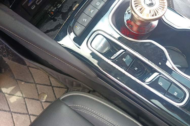 Used Buick Envision 2020 Encore S 652T All-Wheel-Drive Avenir Gear Lever