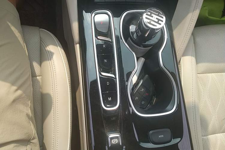 Used Buick Envision 2020 Encore S 652T All-Wheel-Drive Avenir Gear Lever