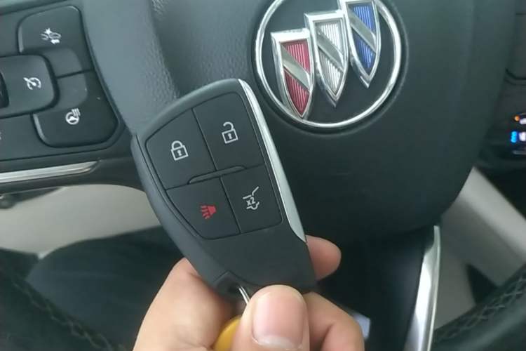 Used Buick Envision 2020 Encore S 652T All-Wheel-Drive Avenir Interior 1