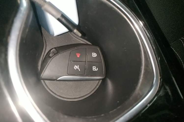 Used Buick Envision 2020 Encore S 652T All-Wheel-Drive Avenir Interior 1