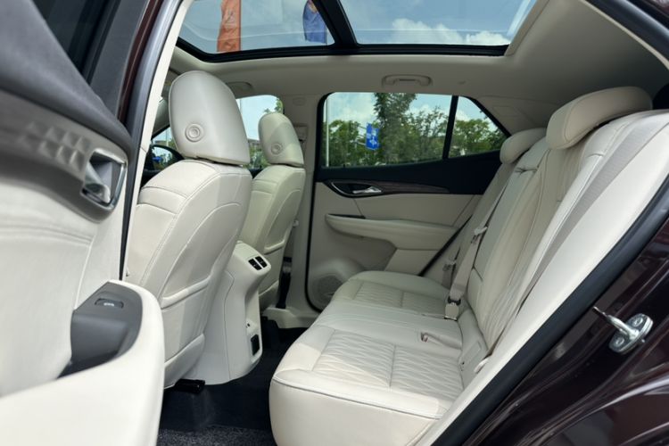 Used Buick Envision 2020 Encore S 652T All-Wheel-Drive Avenir Interior 5