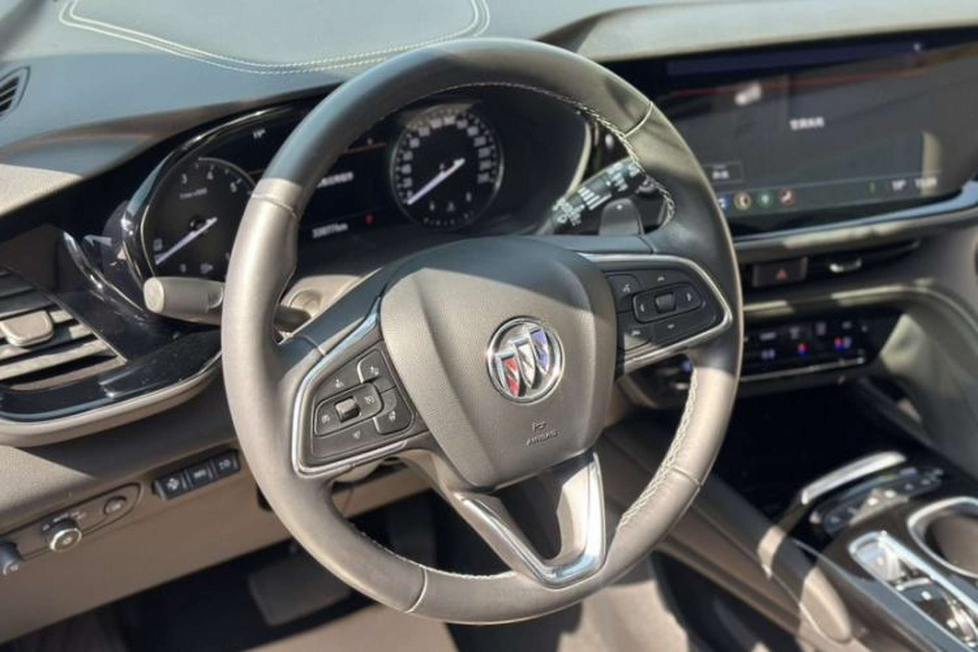 Used Buick Envision 2020 Encore S 652T All-Wheel-Drive Avenir Interior 6