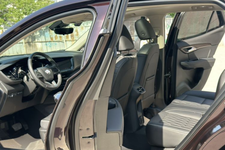 Used Buick Envision 2020 Encore S 652T All-Wheel-Drive Avenir Interior 7