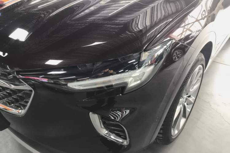 Used Buick Envision 2020 Encore S 652T All-Wheel-Drive Avenir Left Front Headlight