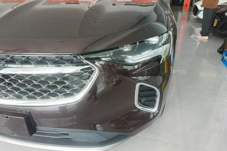Used Buick Envision 2020 Encore S 652T All-Wheel-Drive Avenir Left Front Headlight