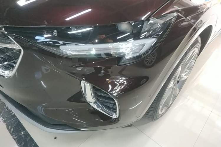 Used Buick Envision 2020 Encore S 652T All-Wheel-Drive Avenir Left Front Headlight