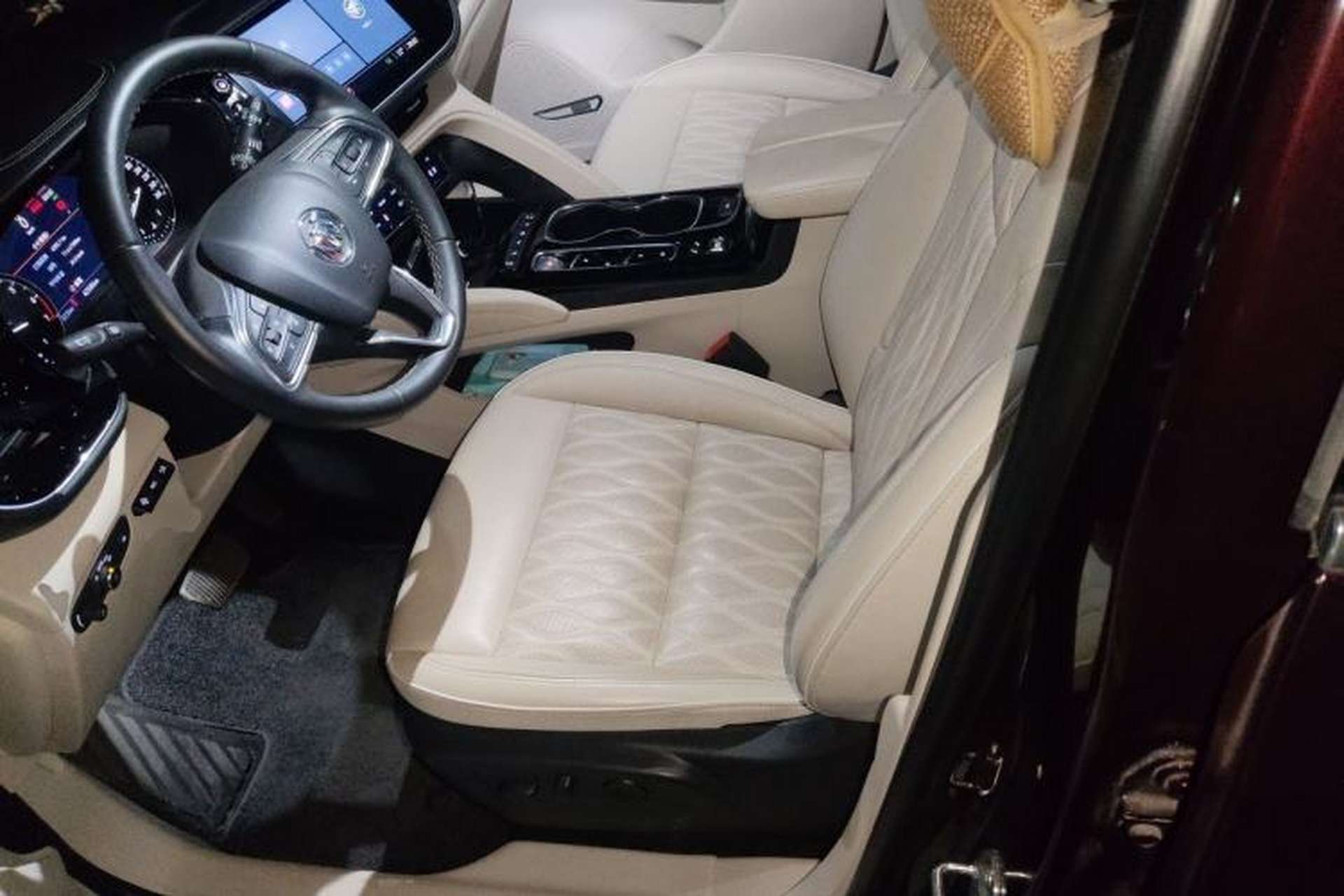 Used Buick Envision 2020 Encore S 652T All-Wheel-Drive Avenir Left Front Seat