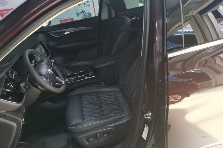 Used Buick Envision 2020 Encore S 652T All-Wheel-Drive Avenir Left Front Seat