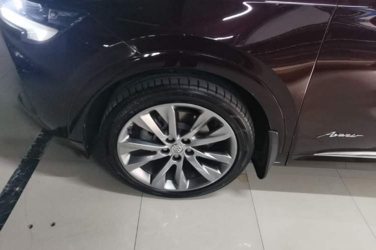 Used Buick Envision 2020 Encore S 652T All-Wheel-Drive Avenir Left Front Wheel Hub