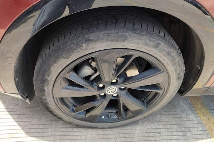 Used Buick Envision 2020 Encore GX S 652T Two-Wheel-Drive Limited-Edition S Sport Version Left Front Wheel Hub
