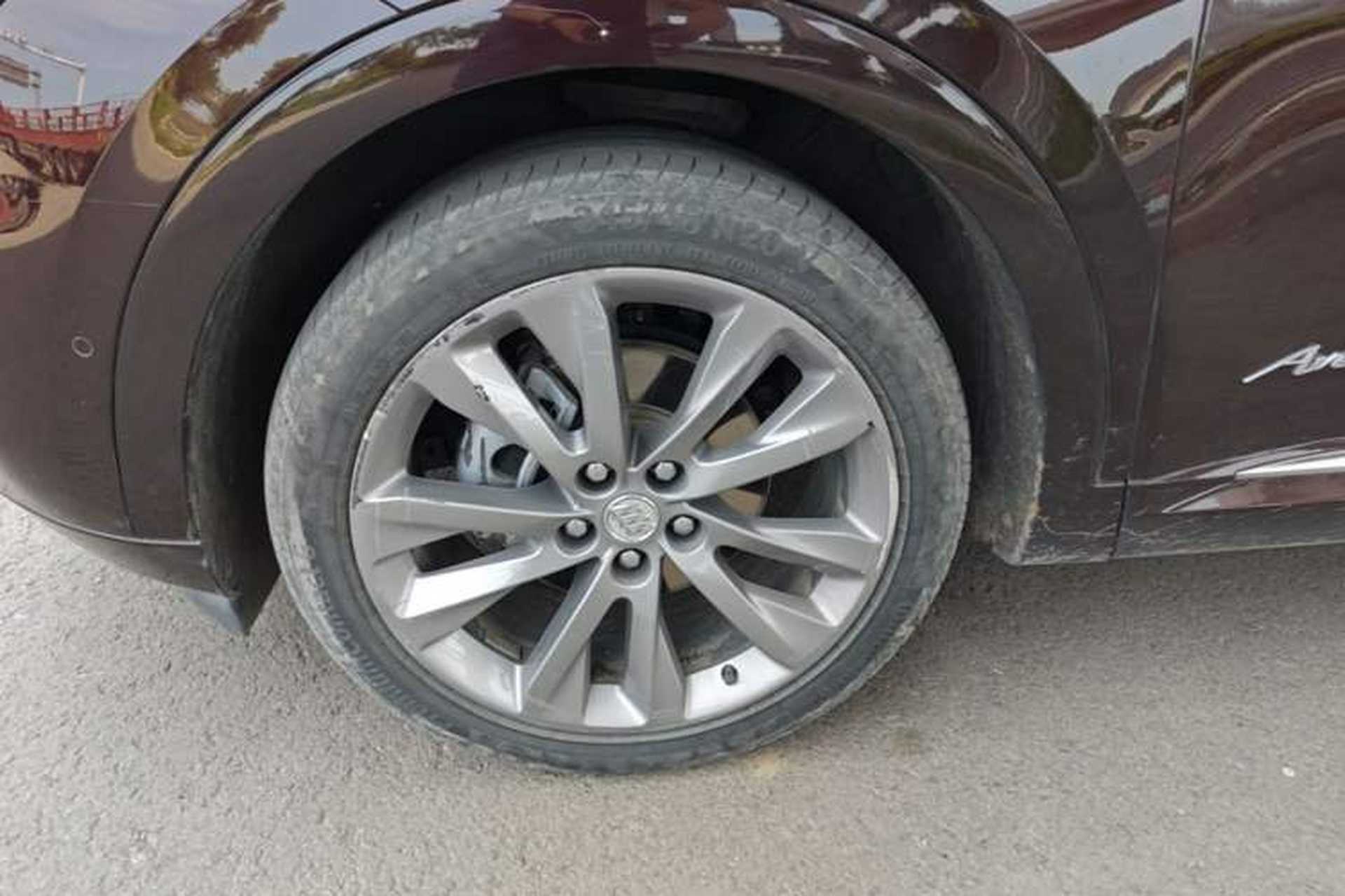 Used Buick Envision 2020 Encore S 652T All-Wheel-Drive Avenir Left Front Wheel Hub