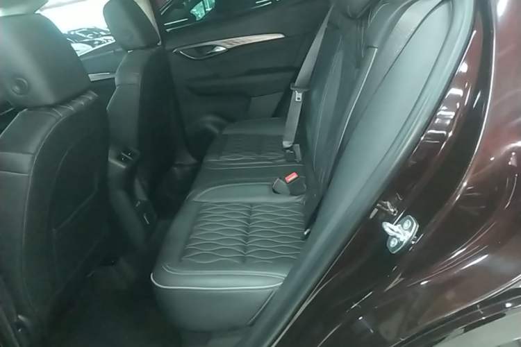 Used Buick Envision 2020 Encore S 652T All-Wheel-Drive Avenir Left Rear Seat