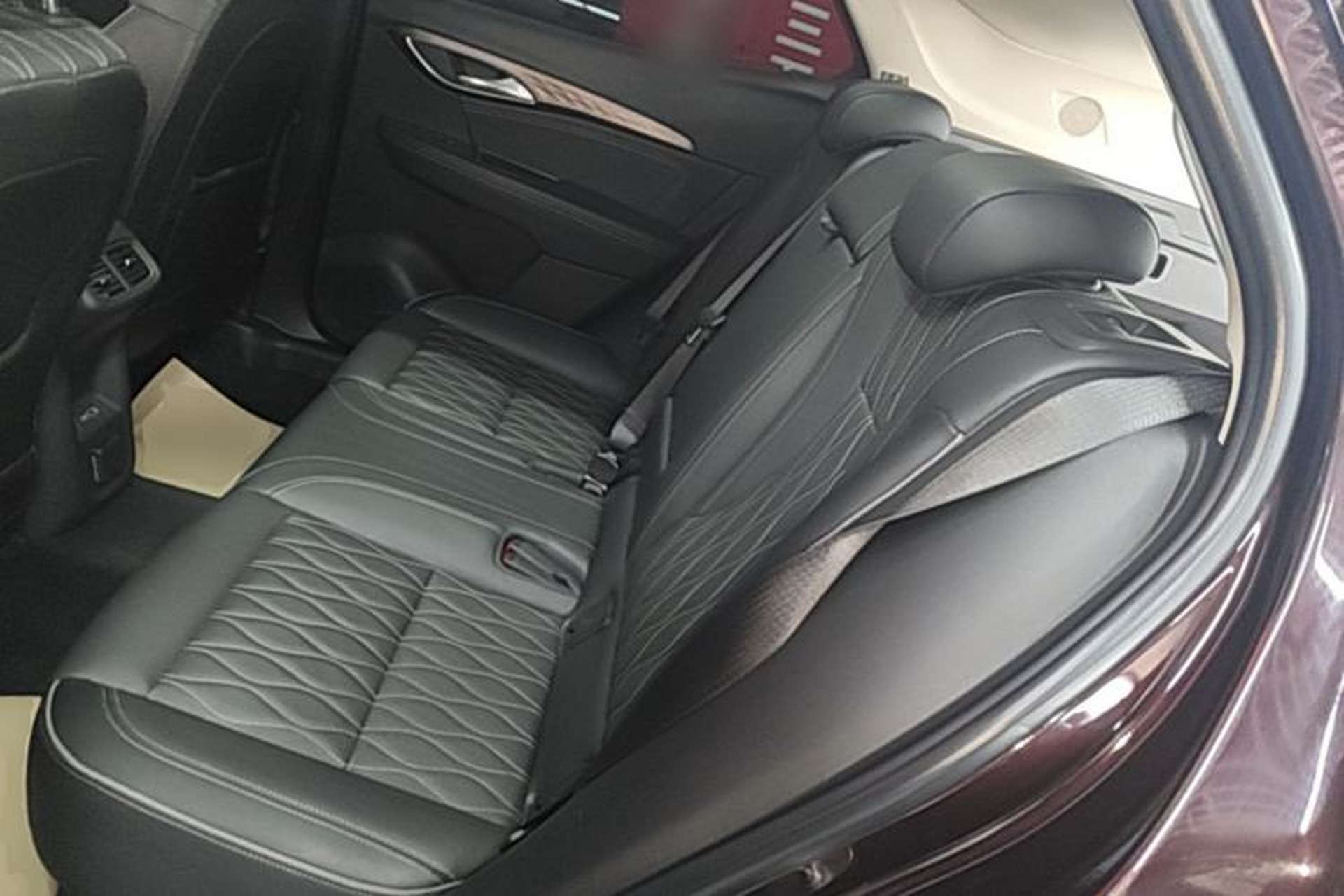 Used Buick Envision 2020 Encore S 652T All-Wheel-Drive Avenir Left Rear Seat