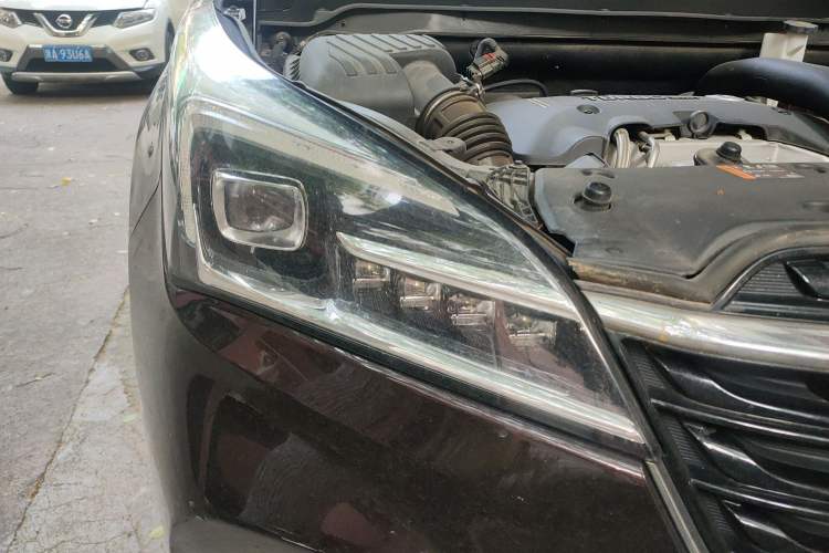 Used Buick Envision 2020 28T Four-Wheel Drive Elite Version Right Front Headlight