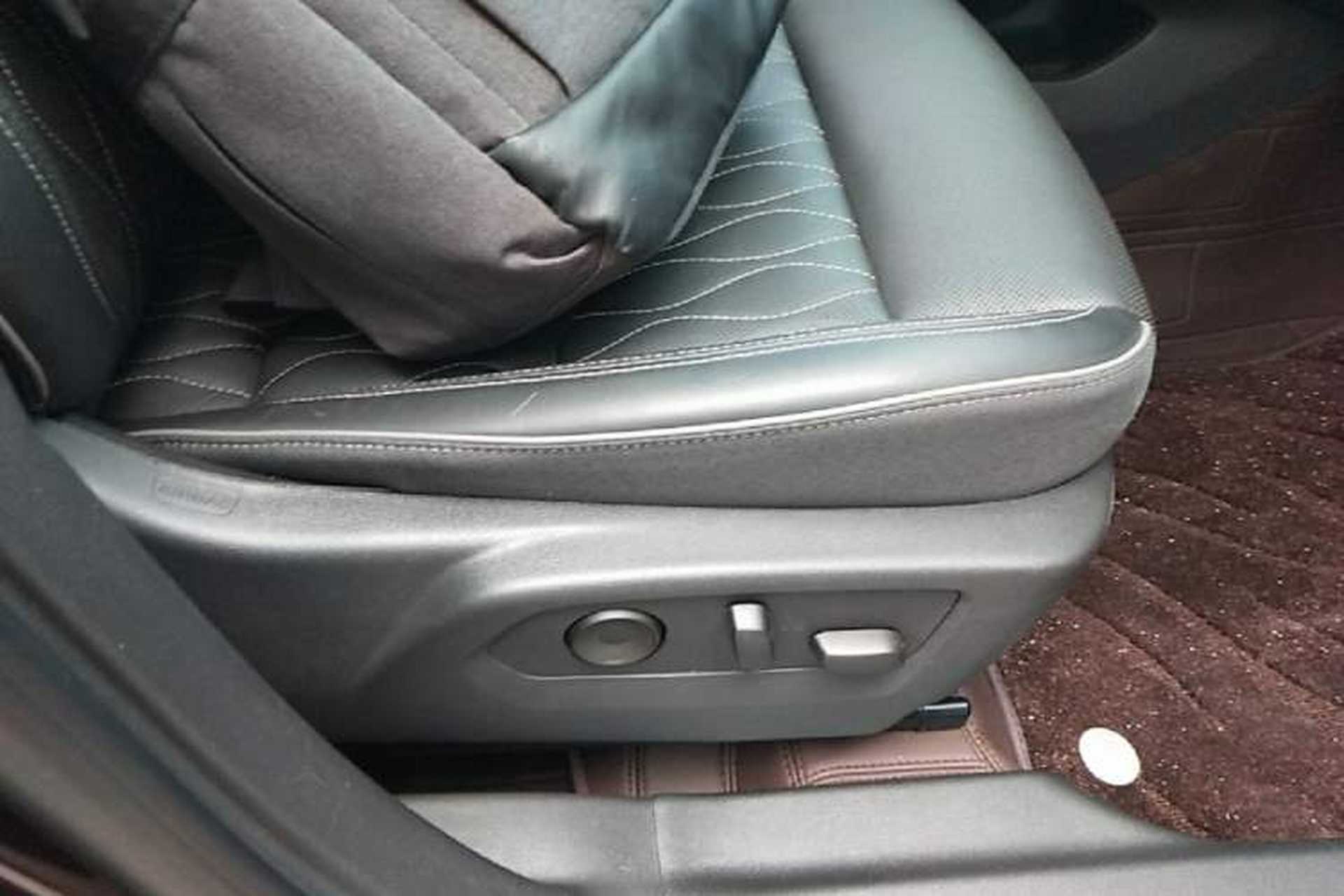 Used Buick Envision 2020 Encore S 652T All-Wheel-Drive Avenir Right Front Seat