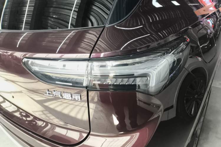 Used Buick Envision 2020 Encore S 652T All-Wheel-Drive Avenir Right Rear Taillight
