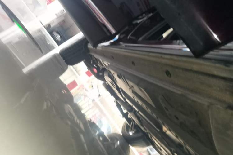 Used Buick Envision 2020 Encore S 652T All-Wheel-Drive Avenir Right Side Sill