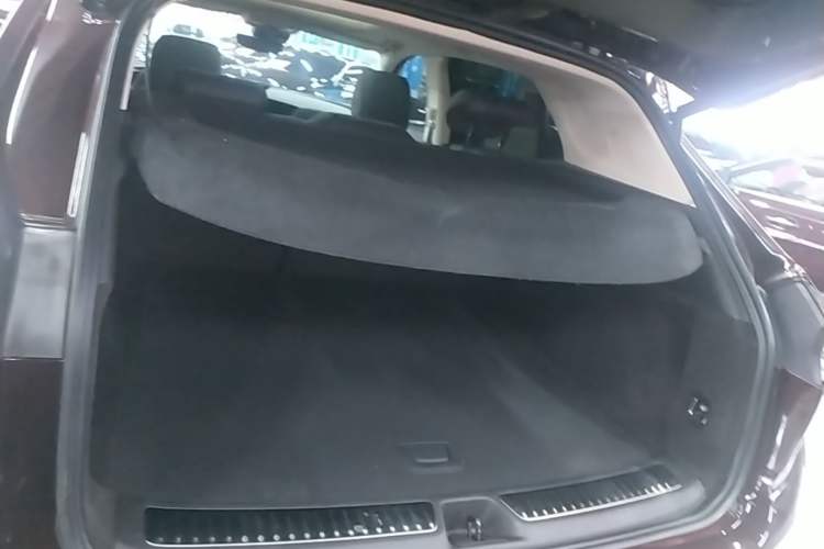 Used Buick Envision 2020 Encore S 652T All-Wheel-Drive Avenir Trunk