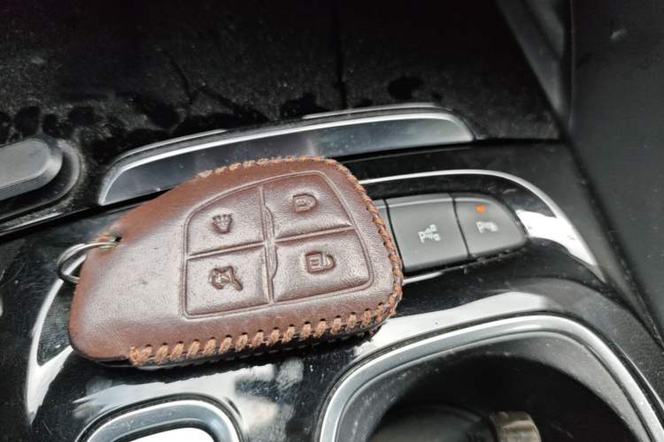 Used Buick Envision 2020 Encore S 652T All-Wheel-Drive Avenir Vehicle Key