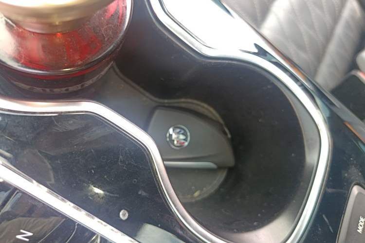 Used Buick Envision 2020 Encore S 652T All-Wheel-Drive Avenir Vehicle Key
