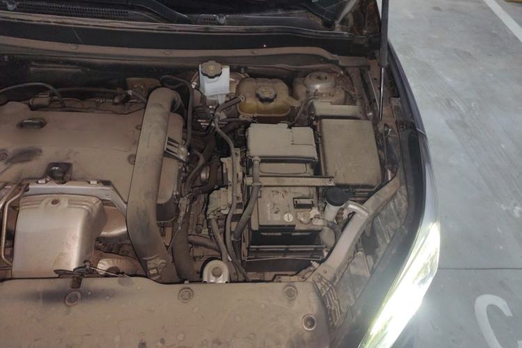 Used Buick Envision 2020 28T Four-Wheel Drive Elite Version Engine Bay Left