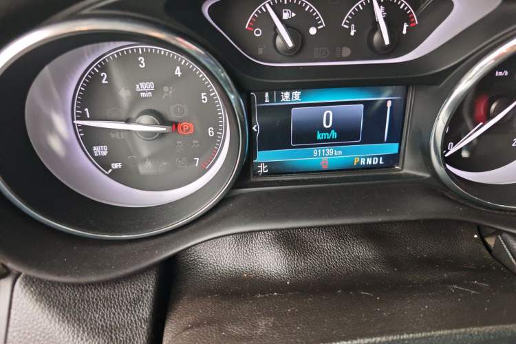Used Buick Envision 2020 20T Two-Wheel Drive Elite Version Odometer Close Up