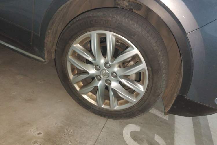Used Buick Envision 2020 28T Four-Wheel Drive Elite Version Right Front Wheel Hub