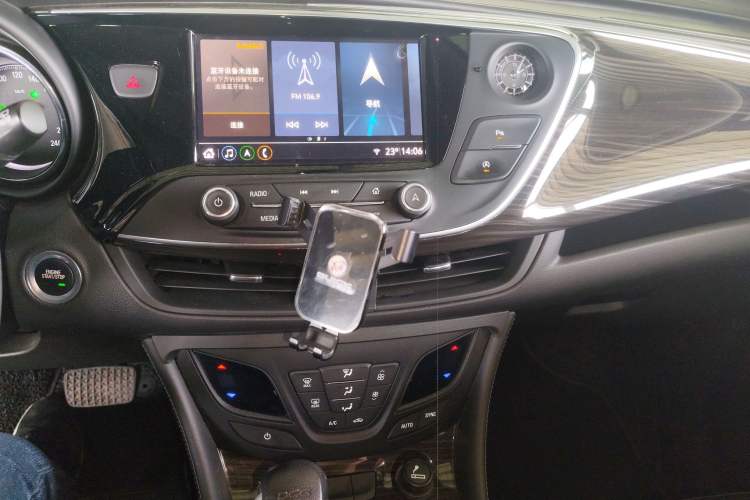 Used Buick Envision 2020 20T Two-Wheel Drive Leading Version Audio And AC Panel