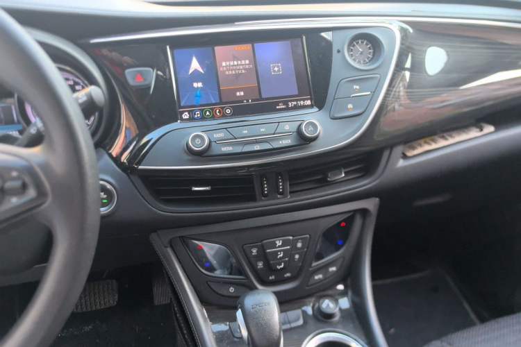 Used Buick Envision 2020 20T Two-Wheel Drive Leading Version Audio And AC Panel