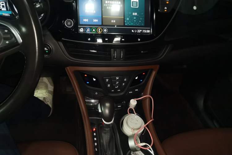 Used Buick Envision 2020 28T Four-Wheel Drive Elite Version Audio And AC Panel