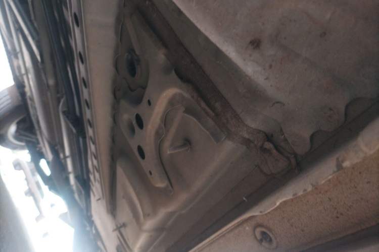 Used Buick Envision 2020 Encore S 652T Two-Wheel Drive Luxury Model Chassis Front Left