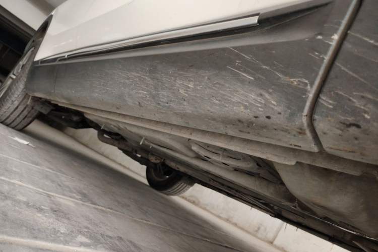 Used Buick Envision 2020 Onix S 652T Two-Wheel Drive Elite Model Chassis Front Right